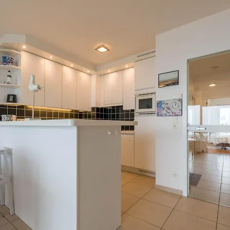 Les Petrels 601 With Sea View In *
