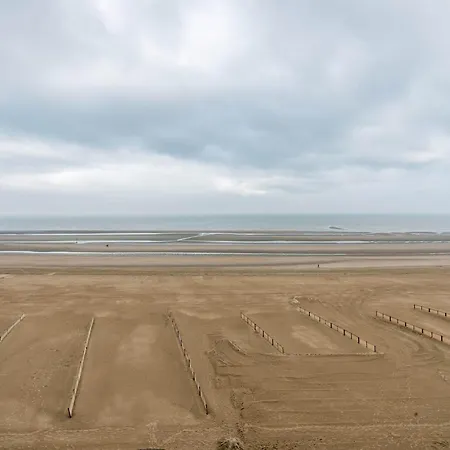 Les Petrels 601 With Sea View In Koksijde