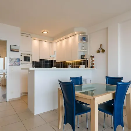 Les Petrels 601 With Sea View In Apartment *